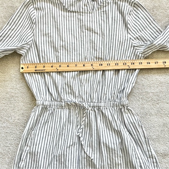 SOLIKA PINSTRIPED DRESS WITH POCKETS SIZE XS MINIMALIST CONTEMPORARY CHIC - Picture 6 of 11